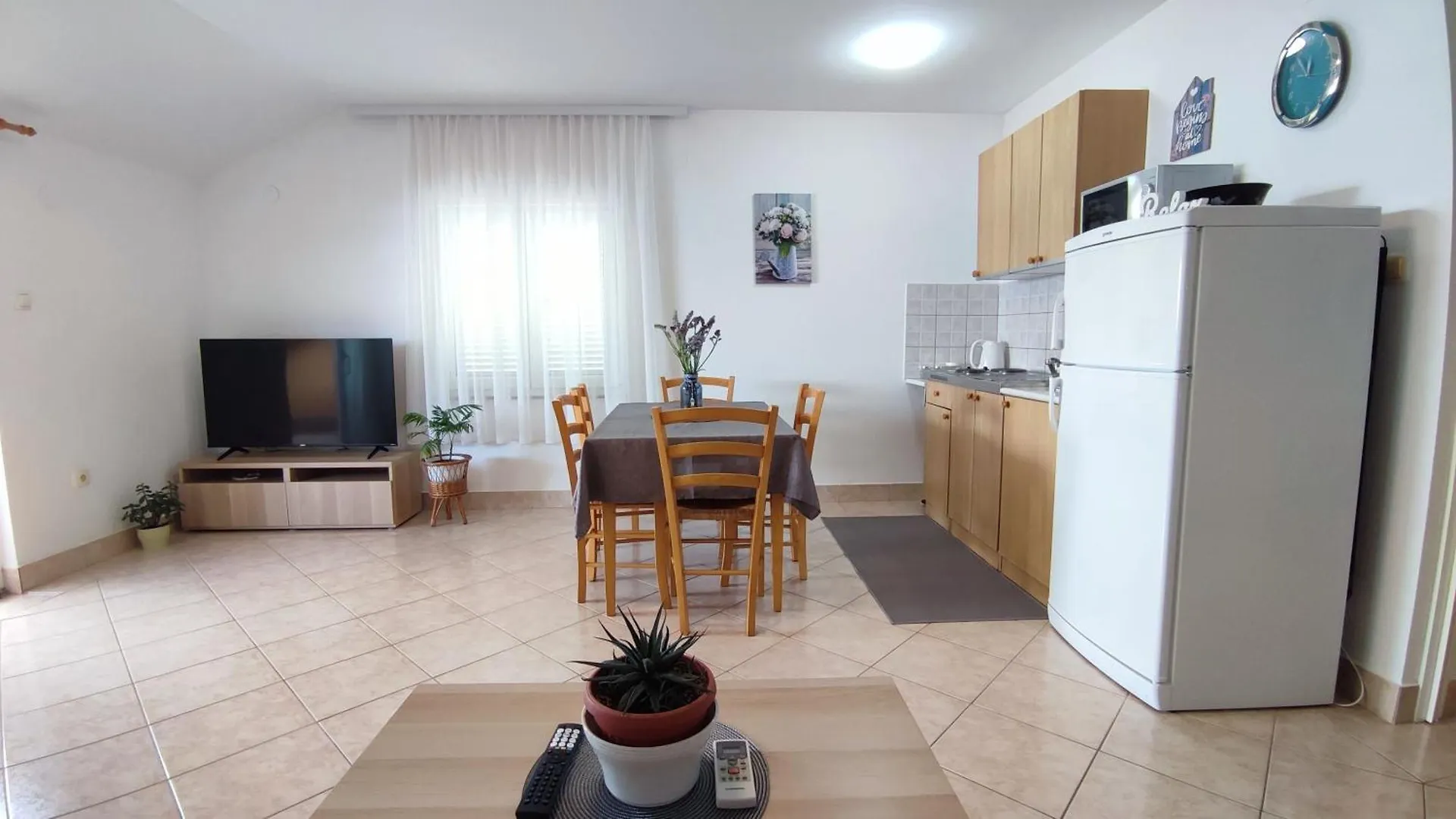 Apartment Ferienwohnung In Crikvenica Mit Schoener Terrasse