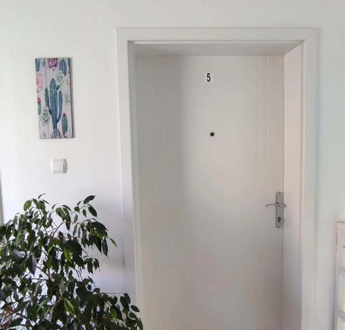 Ferienwohnung In Crikvenica Mit Schoener Terrasse